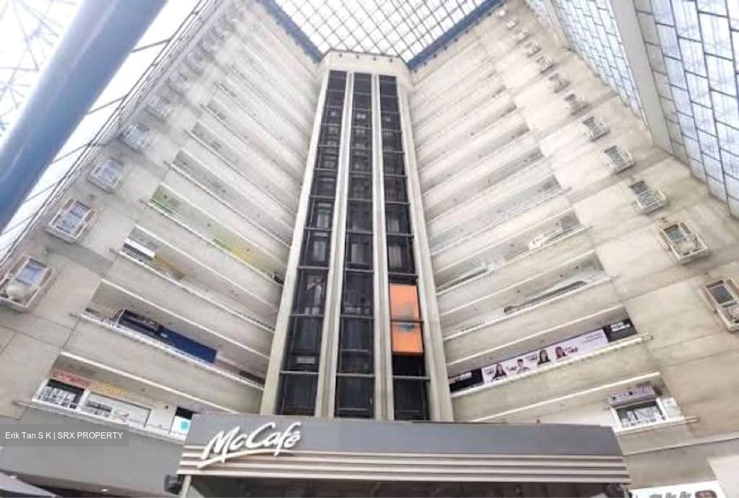 Parkway Centre (D15), Retail #607877281